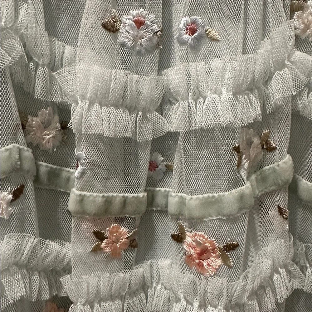 Mac Duggal Girls Ruffled Floral Embroidered Gown - Picture 4 of 15